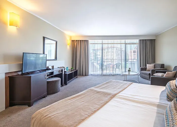 Hotel Nobel Ultra All Inclusive - Free Beach Access